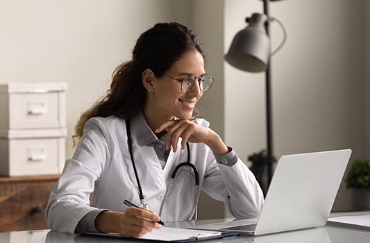 illustrating expert thyroid care services